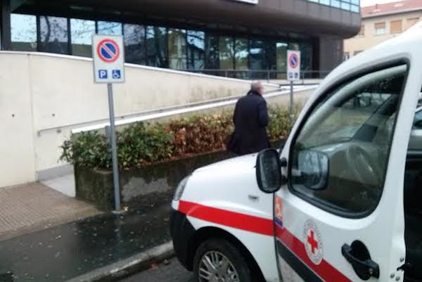 foto cri parcheggio ospedale castellanza 