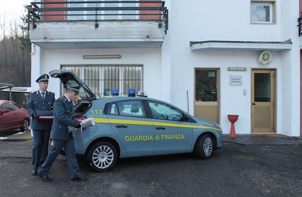 guardia finanza gaggiolo 